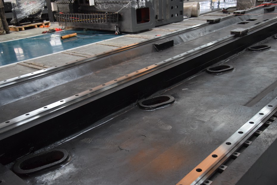 硬軌數(shù)控龍門銑床具體指哪個(gè)方向軸是硬軌2.jpg 硬軌數(shù)控龍門銑床具體指哪個(gè)方向軸是硬軌2.jpg