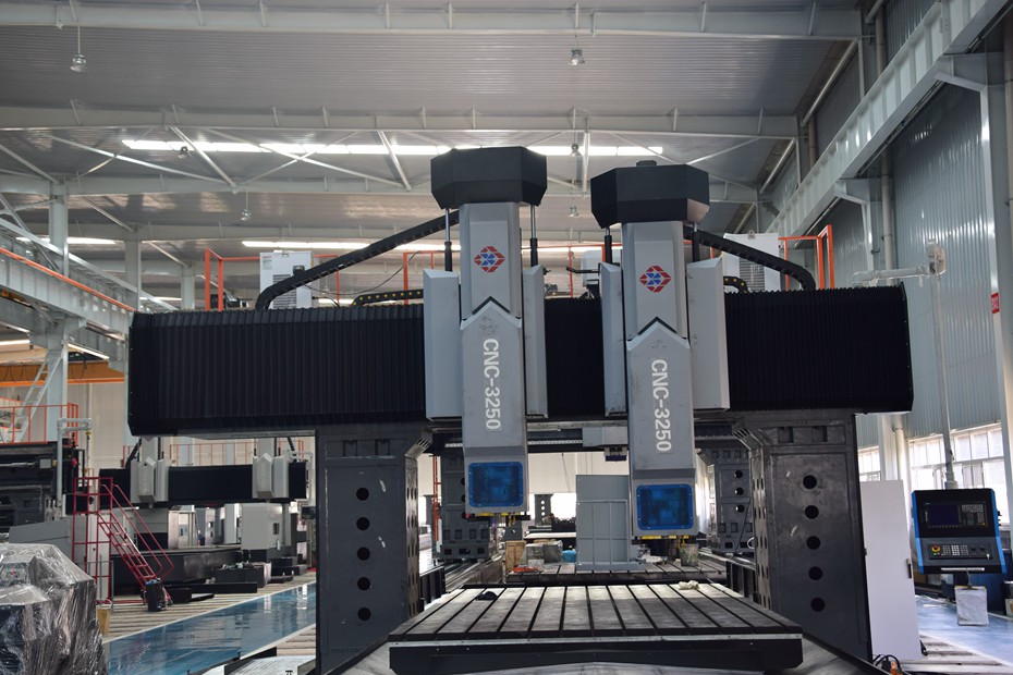 使用雙頭銑床執行加工時需要注意哪些問題.jpg 使用雙頭銑床執行加工時需要注意哪些問題.jpg